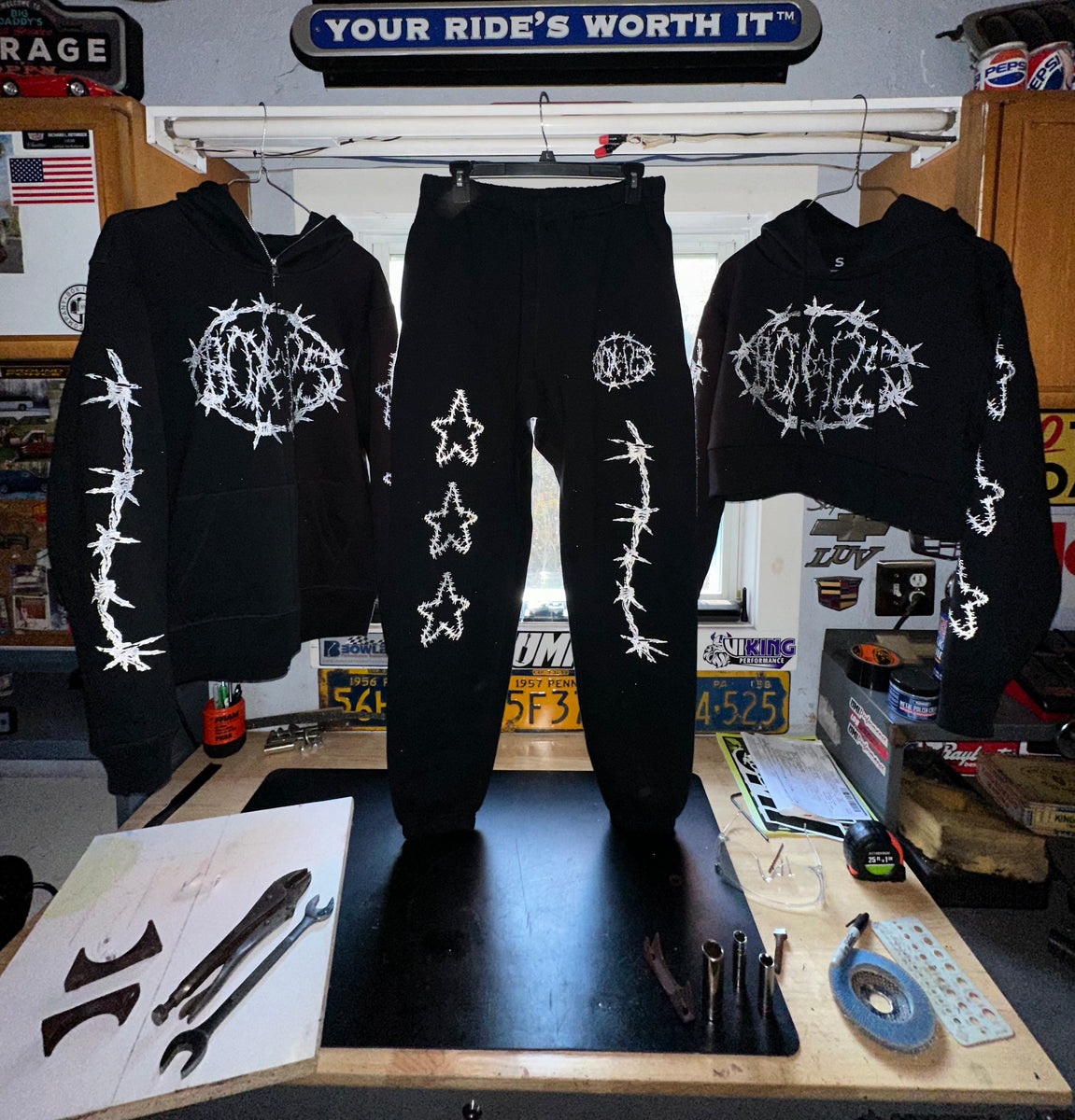 BARBED WIRE CROPPED HOODIE - BLACK – BOX 125